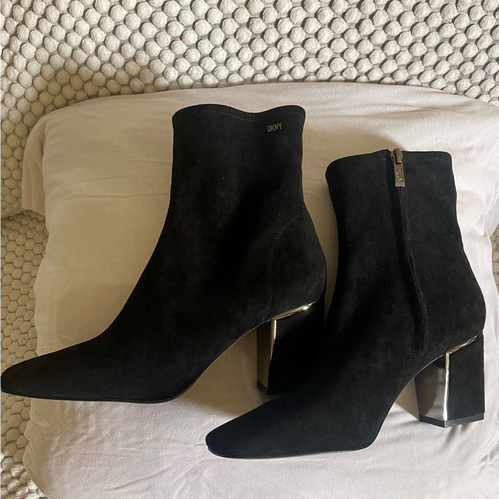 DKNY Black Suede Pointed Toe Block Heel Ankle Boots with Metallic Accent